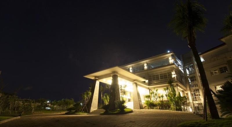 Lorin New Kuta Hotel Pecatu  Exterior photo